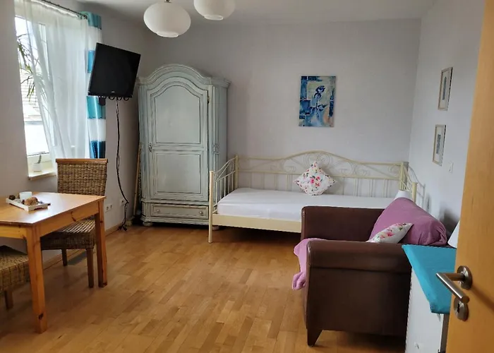 Gaeste-nestchen Am Waeldchen Fuer 1-2 Personen Kasel